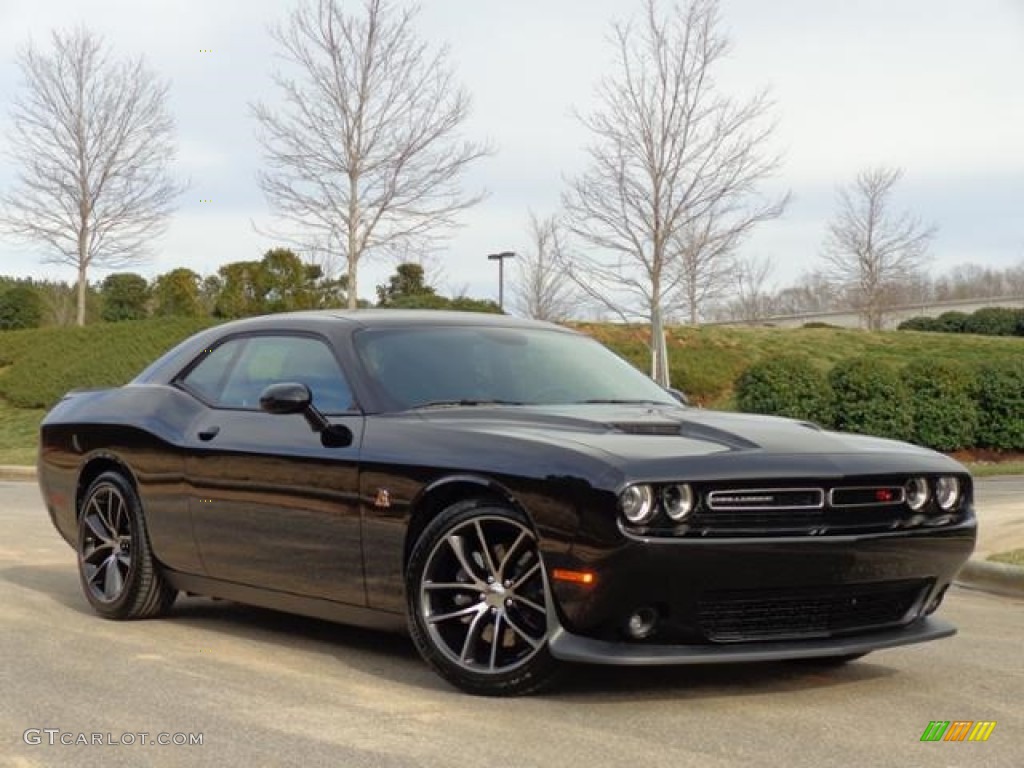 Pitch Black 2016 Dodge Challenger R/T Plus Scat Pack Exterior Photo #111279908