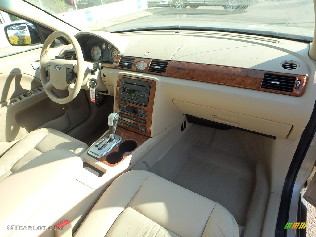 2005 Five Hundred Limited AWD - Pueblo Gold Metallic / Pebble Beige photo #11