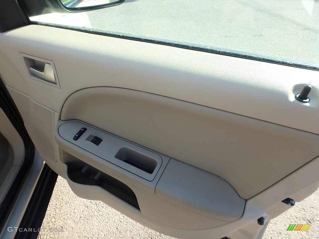 2005 Five Hundred Limited AWD - Pueblo Gold Metallic / Pebble Beige photo #13