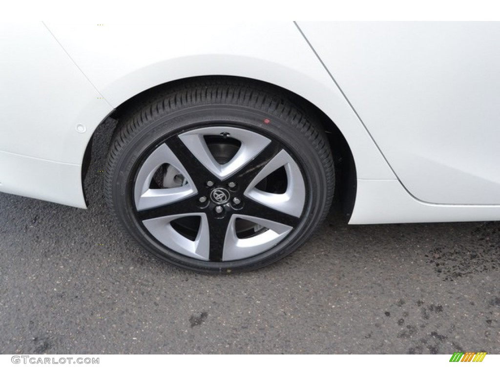 2016 Toyota Prius Four Touring Wheel Photos