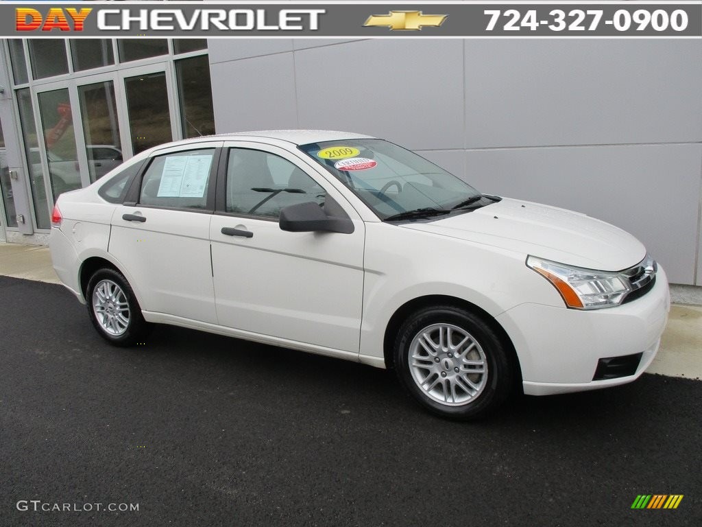 2009 Focus SE Sedan - White Suede / Medium Stone photo #1