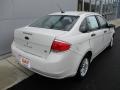2009 White Suede Ford Focus SE Sedan  photo #4