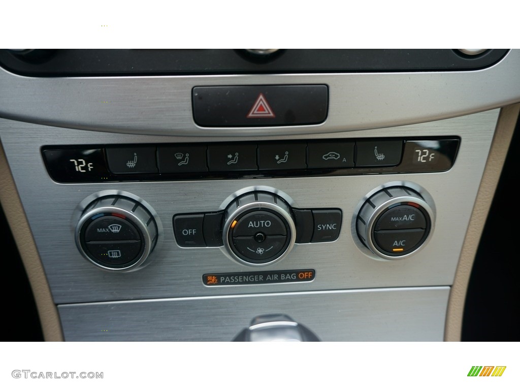 2013 CC Sport Plus - Deep Black Metallic / Desert Beige/Black photo #21