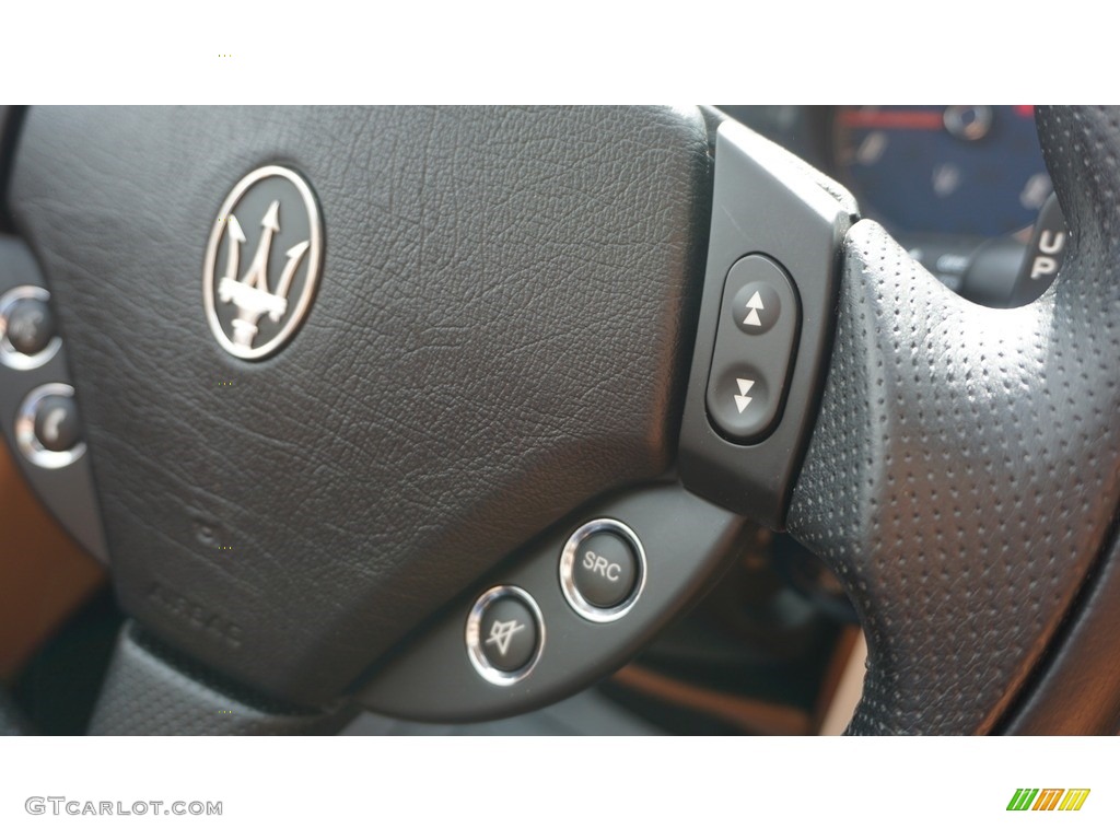 2011 Maserati Quattroporte S Controls Photo #111296848
