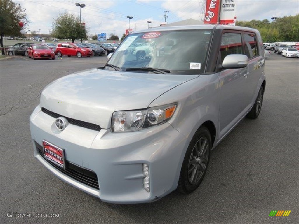 2013 xB  - Classic Silver Metallic / Dark Gray photo #4