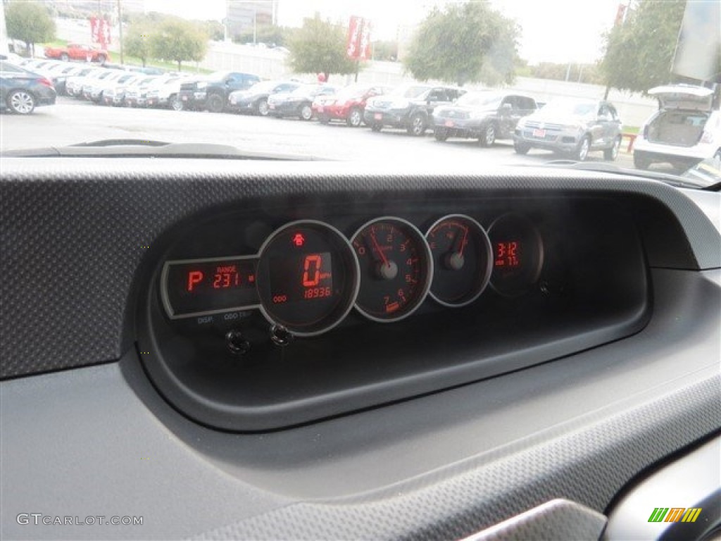 2013 xB  - Classic Silver Metallic / Dark Gray photo #16