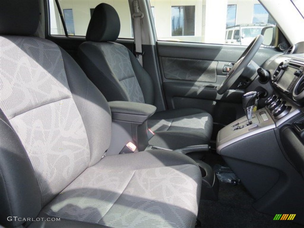 2013 xB  - Classic Silver Metallic / Dark Gray photo #26