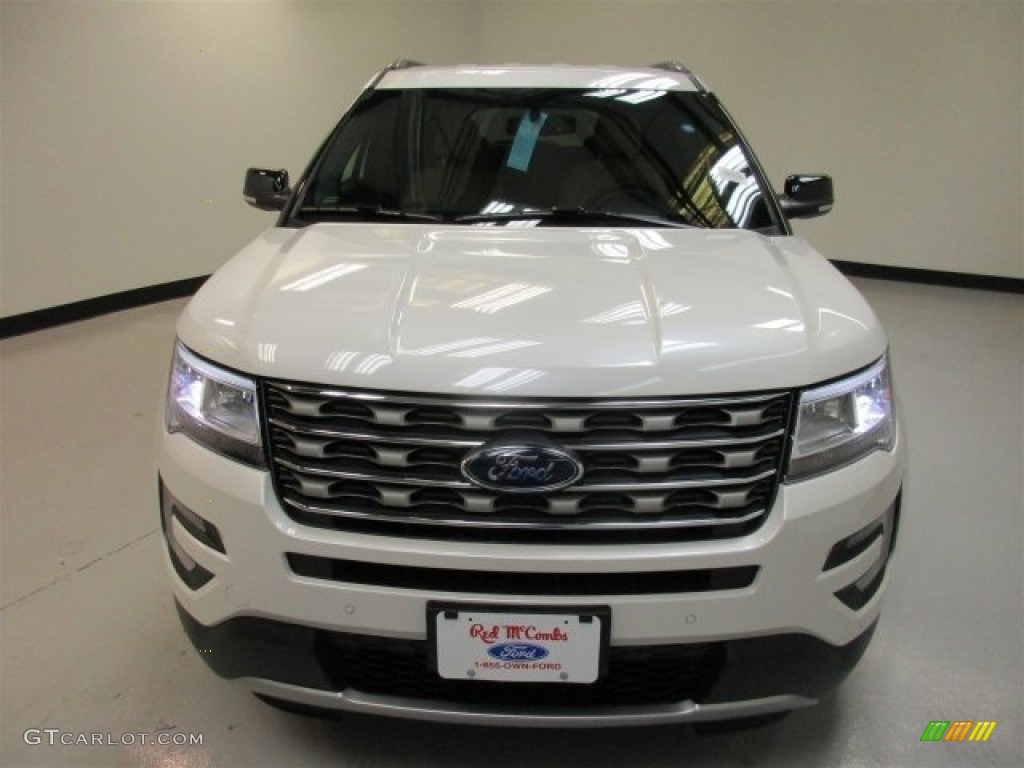 2016 Explorer XLT 4WD - White Platinum Metallic Tri-Coat / Medium Light Camel photo #3