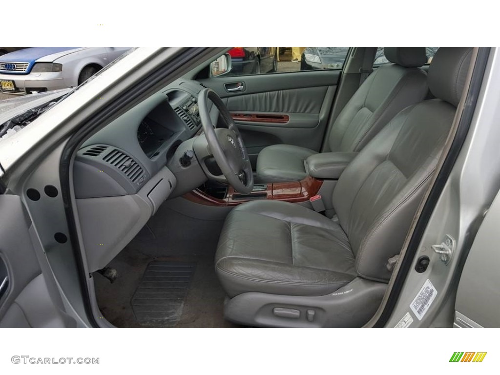 2003 Camry XLE - Lunar Mist Metallic / Stone photo #16