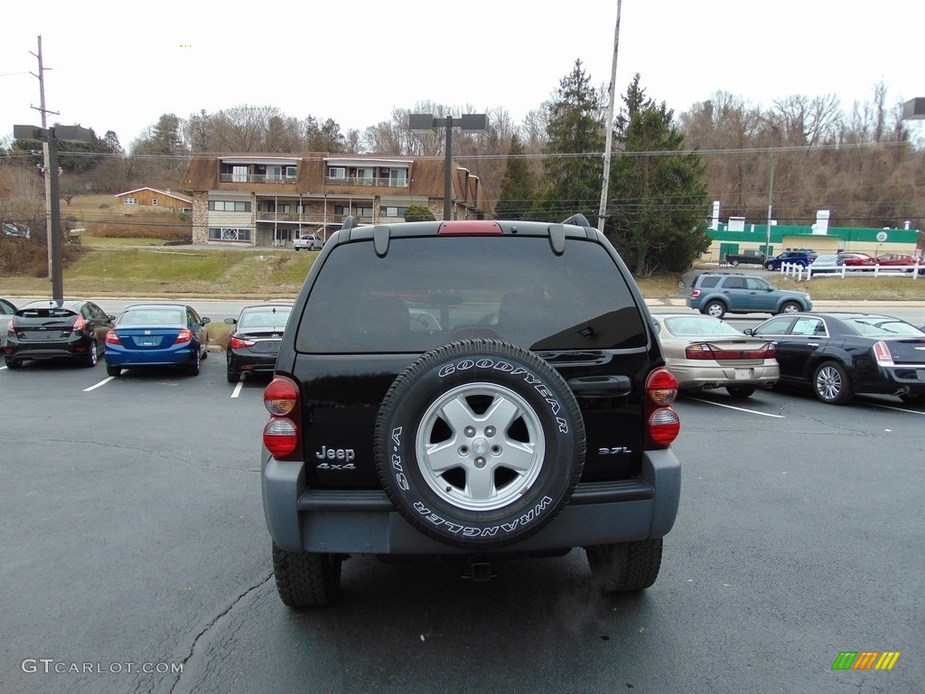 2005 Liberty Sport 4x4 - Black Clearcoat / Medium Slate Gray photo #4