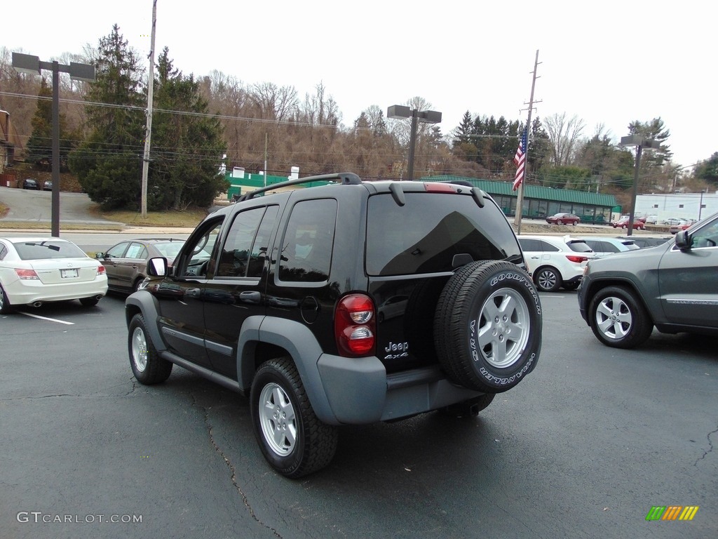 2005 Liberty Sport 4x4 - Black Clearcoat / Medium Slate Gray photo #5