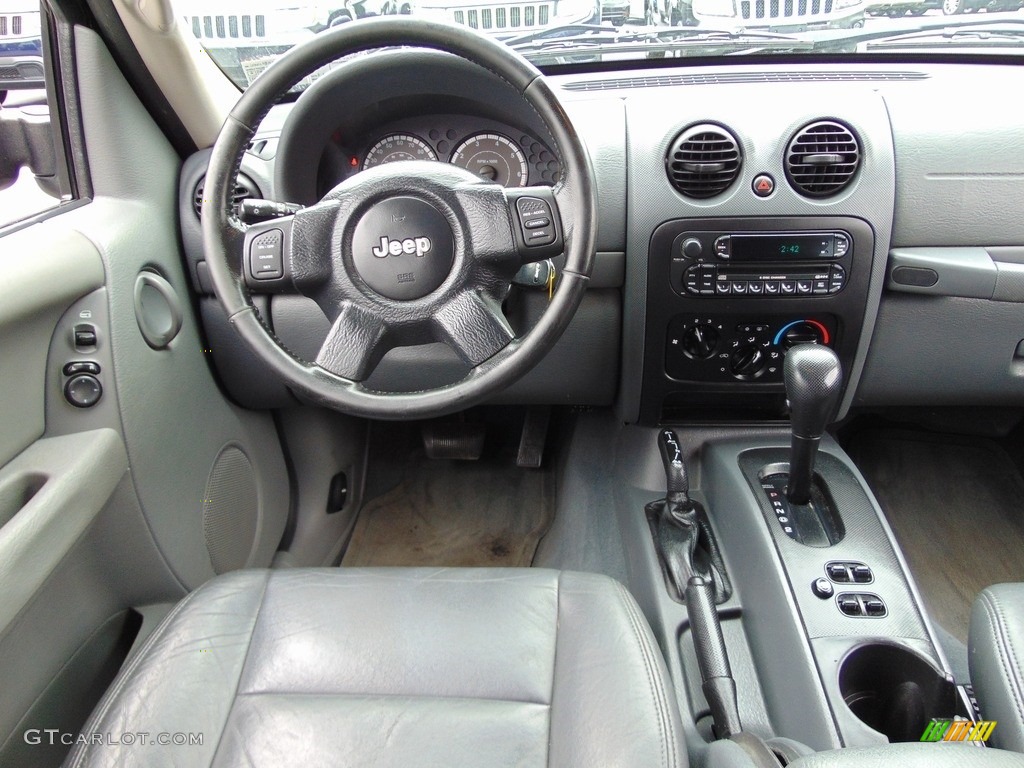 2005 Liberty Sport 4x4 - Black Clearcoat / Medium Slate Gray photo #17