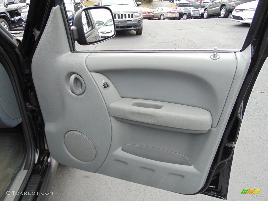 2005 Liberty Sport 4x4 - Black Clearcoat / Medium Slate Gray photo #18