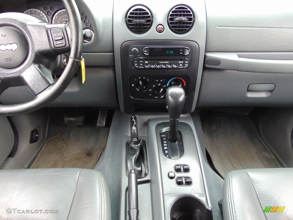 2005 Liberty Sport 4x4 - Black Clearcoat / Medium Slate Gray photo #25