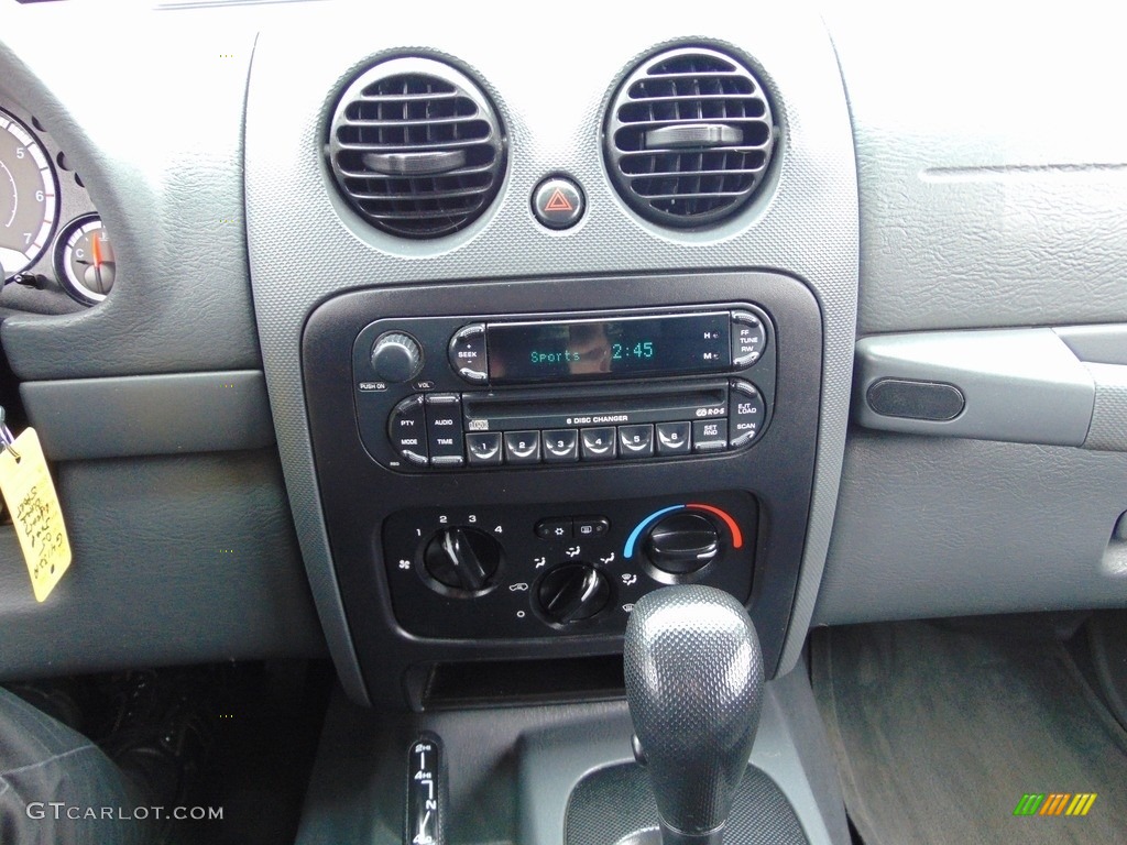 2005 Liberty Sport 4x4 - Black Clearcoat / Medium Slate Gray photo #26