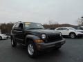 2005 Black Clearcoat Jeep Liberty Sport 4x4  photo #30