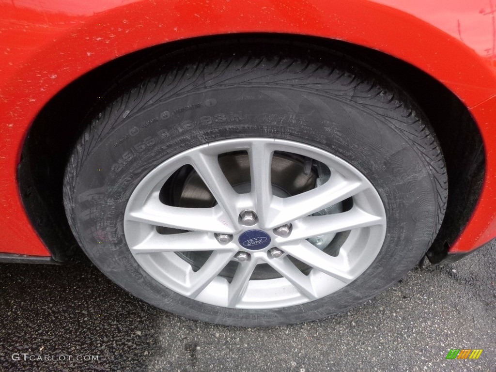 2016 Focus SE Sedan - Race Red / Charcoal Black photo #10