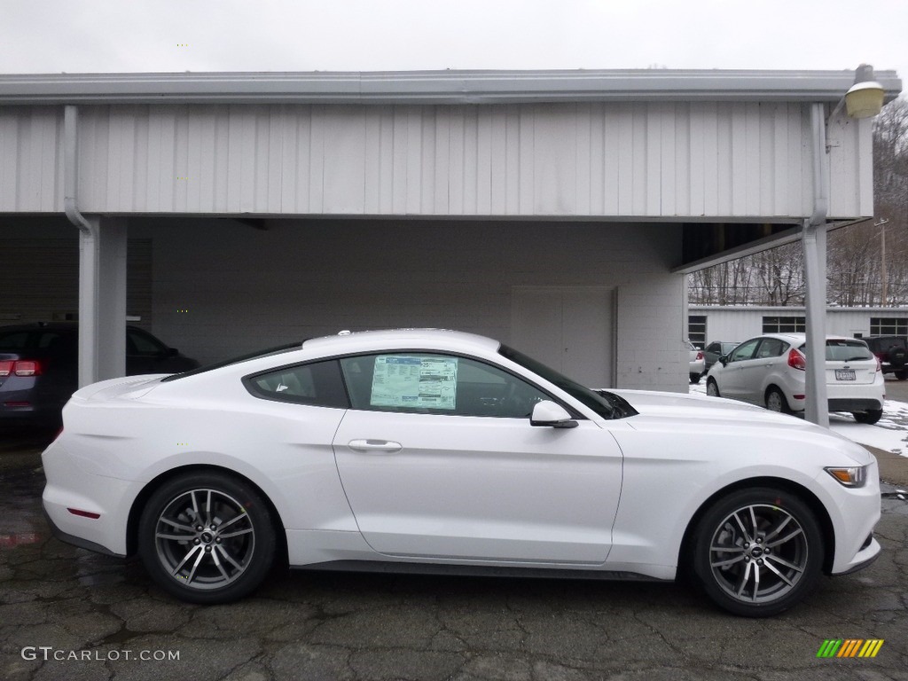 Oxford White Ford Mustang