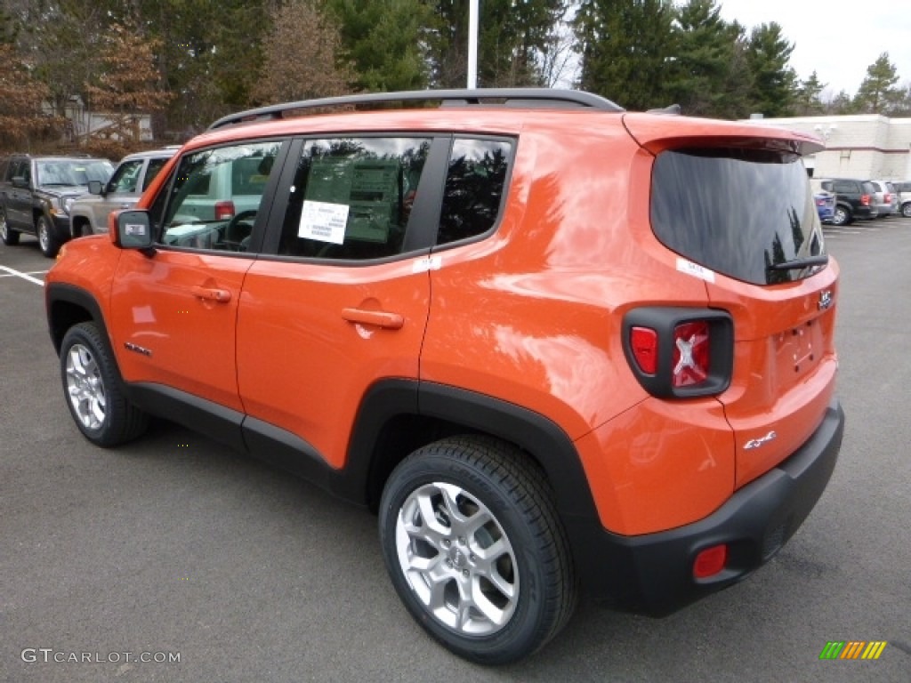 2016 Renegade Latitude 4x4 - Omaha Orange / Bark Brown/Ski Grey photo #4