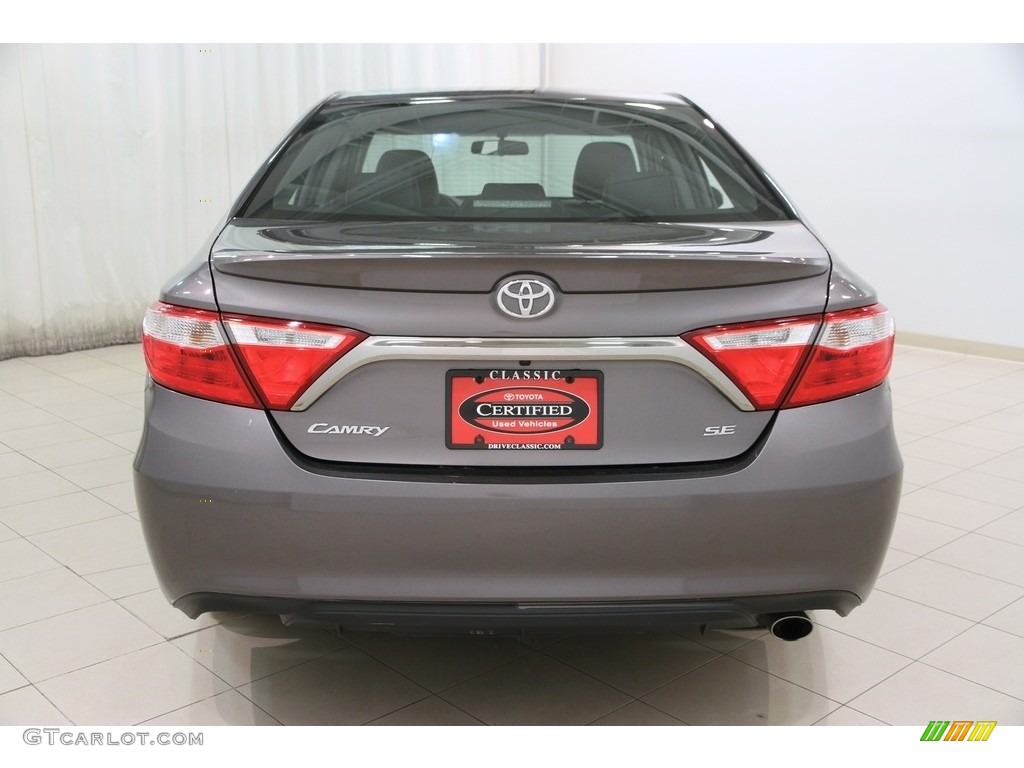 2015 Camry SE - Predawn Gray Mica / Black photo #12