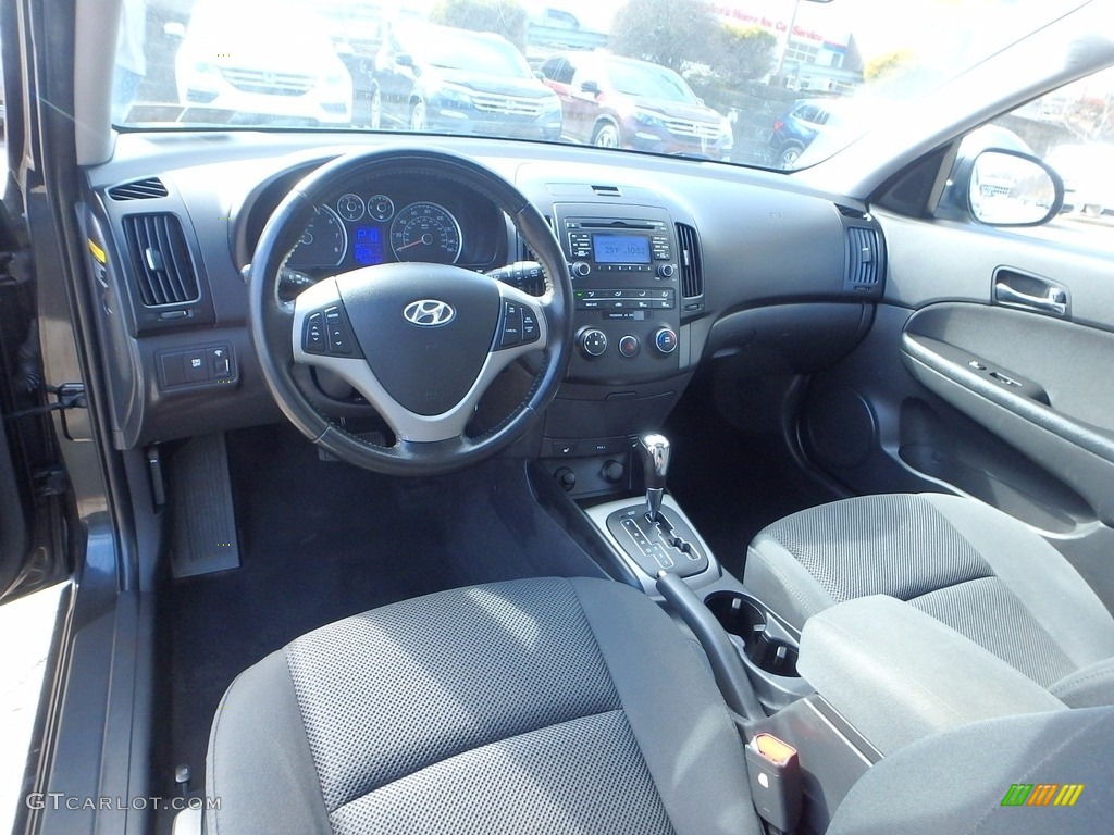 2009 Elantra Touring - Black Pearl / Black photo #17