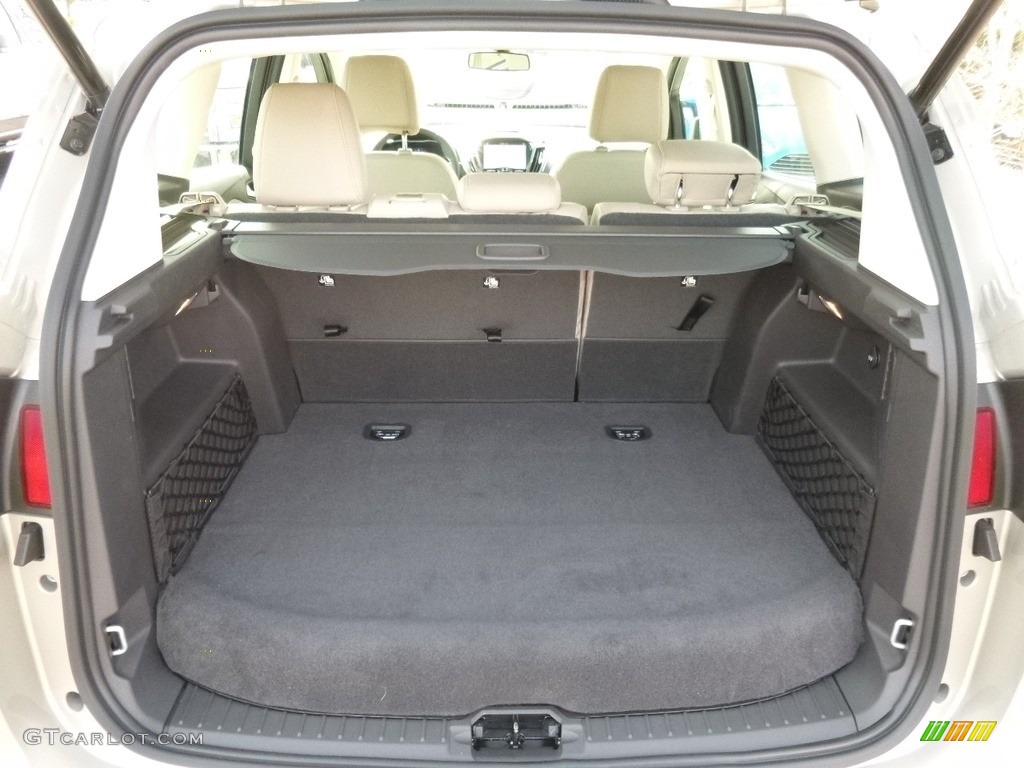 2016 Ford C-Max Hybrid SEL Trunk Photo #111339402