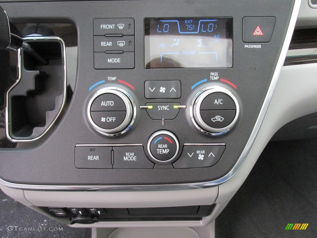 2016 Sienna XLE - Silver Sky Metallic / Ash photo #29