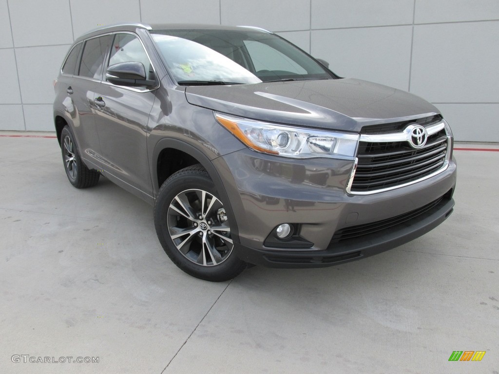 Predawn Gray Mica 2016 Toyota Highlander XLE Exterior Photo #111343893