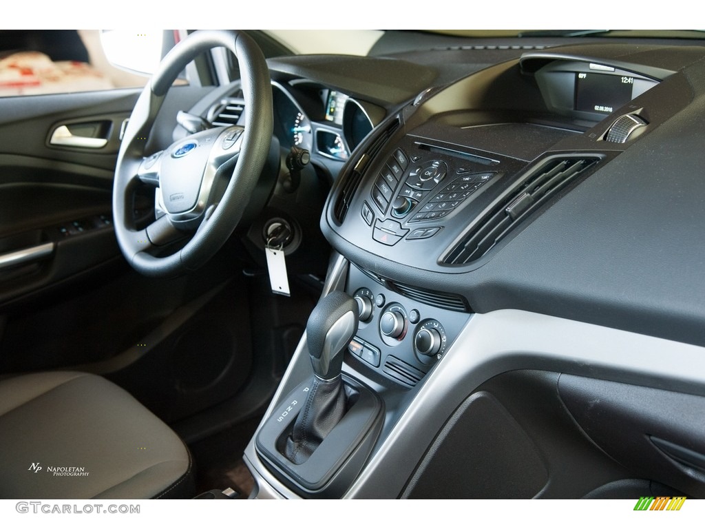 2016 Escape SE 4WD - Ruby Red Metallic / Charcoal Black photo #8