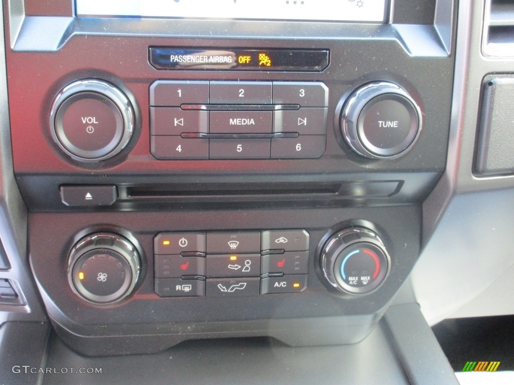 2016 F150 XLT SuperCrew 4x4 - Ruby Red / Medium Earth Gray photo #31
