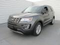 2016 Magnetic Metallic Ford Explorer XLT  photo #7