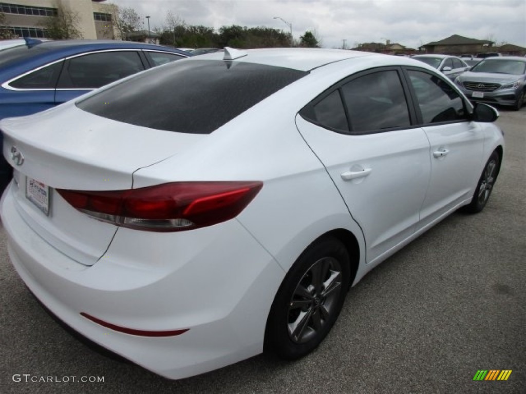 2017 Elantra SE - White / Beige photo #6
