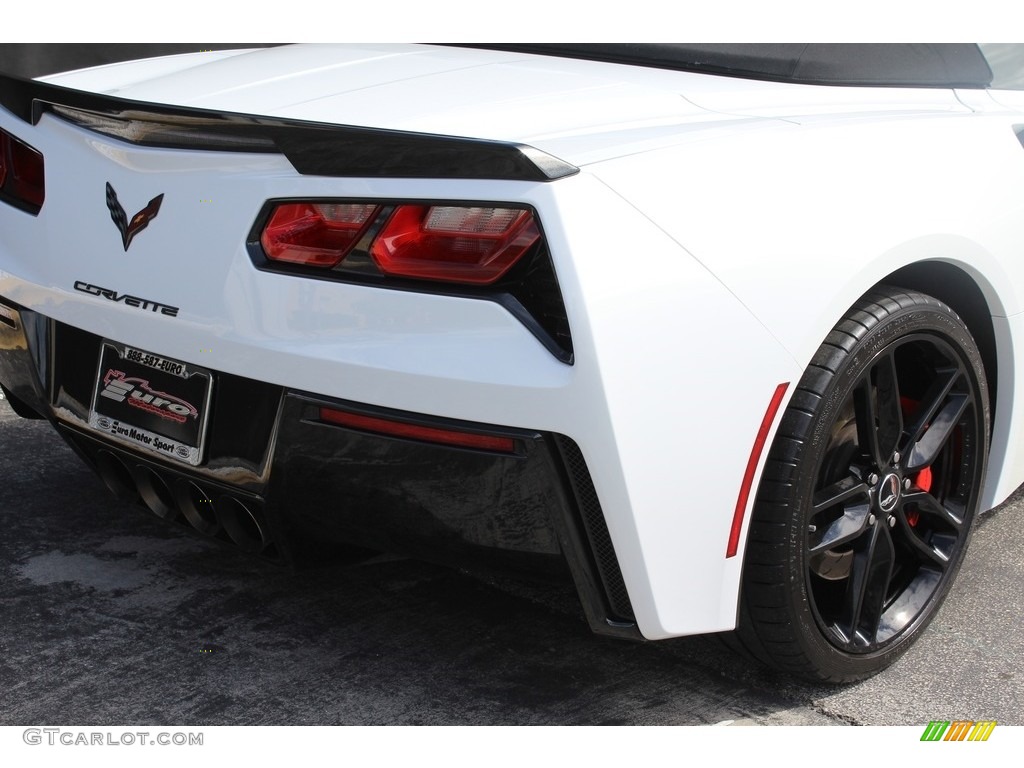 2015 Corvette Stingray Convertible Z51 - Arctic White / Adrenaline Red photo #31