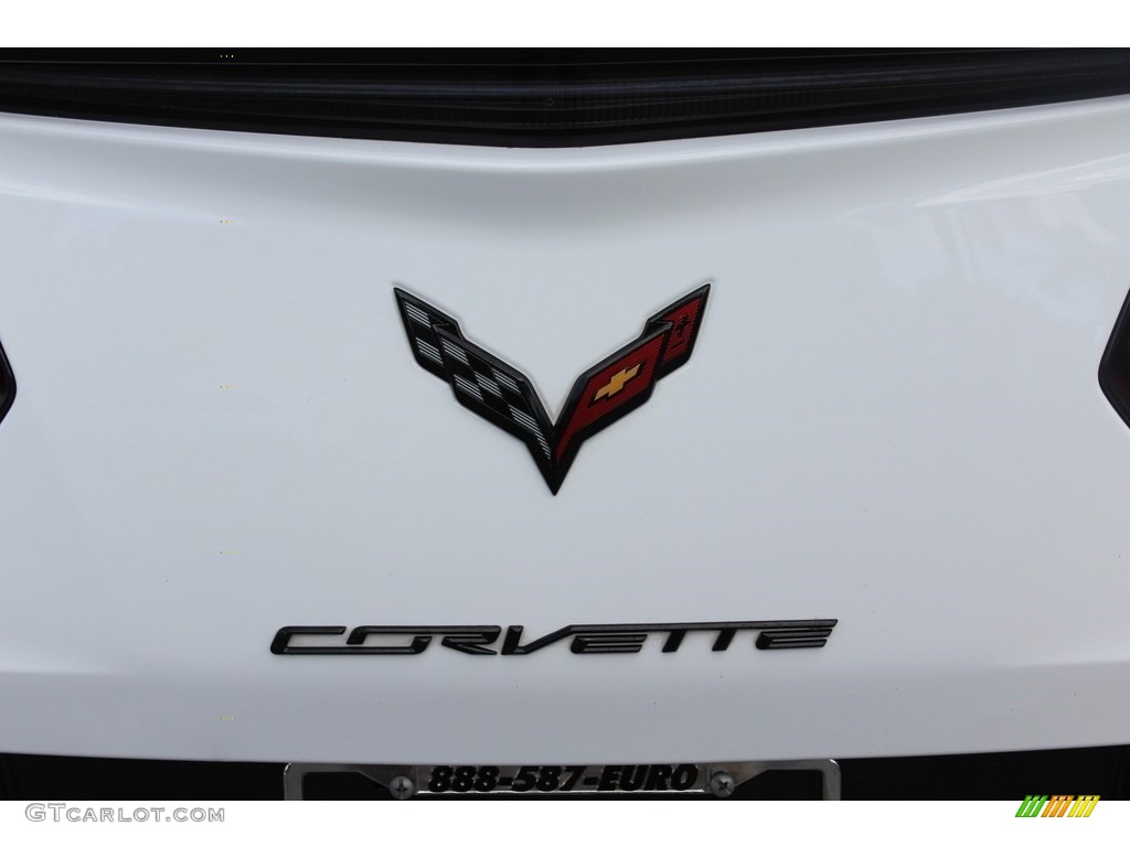 2015 Corvette Stingray Convertible Z51 - Arctic White / Adrenaline Red photo #38