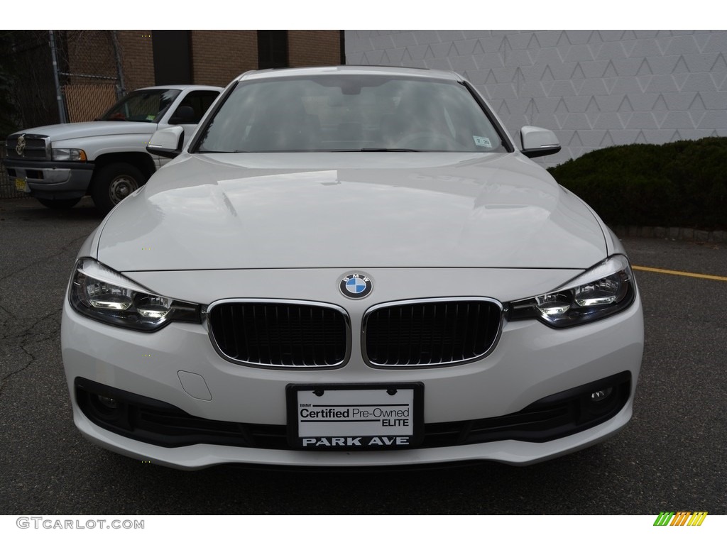 2016 3 Series 320i xDrive Sedan - Alpine White / Black photo #7