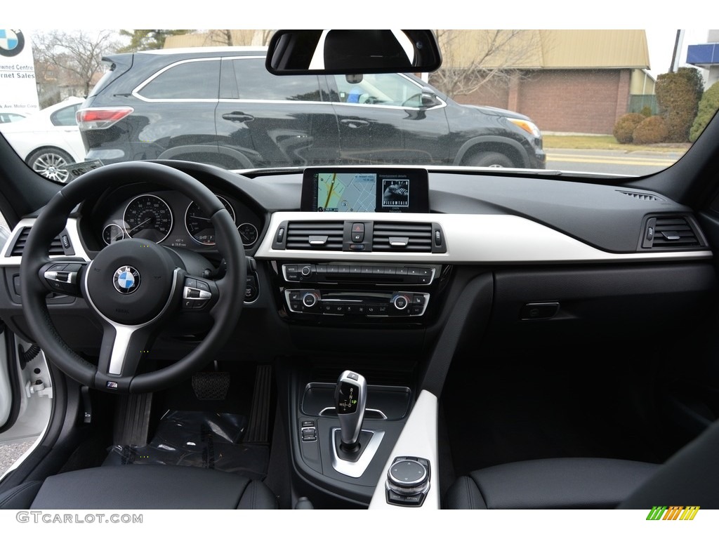 2016 3 Series 320i xDrive Sedan - Alpine White / Black photo #15