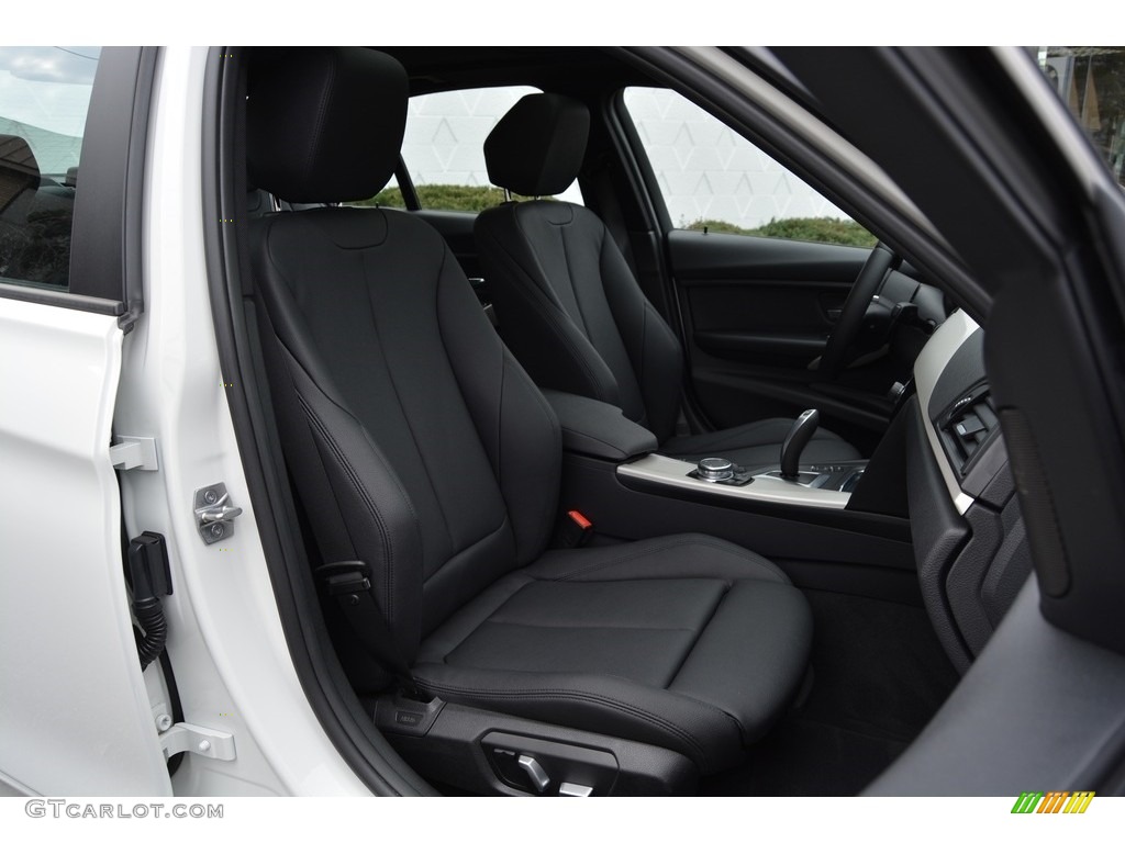 2016 3 Series 320i xDrive Sedan - Alpine White / Black photo #29