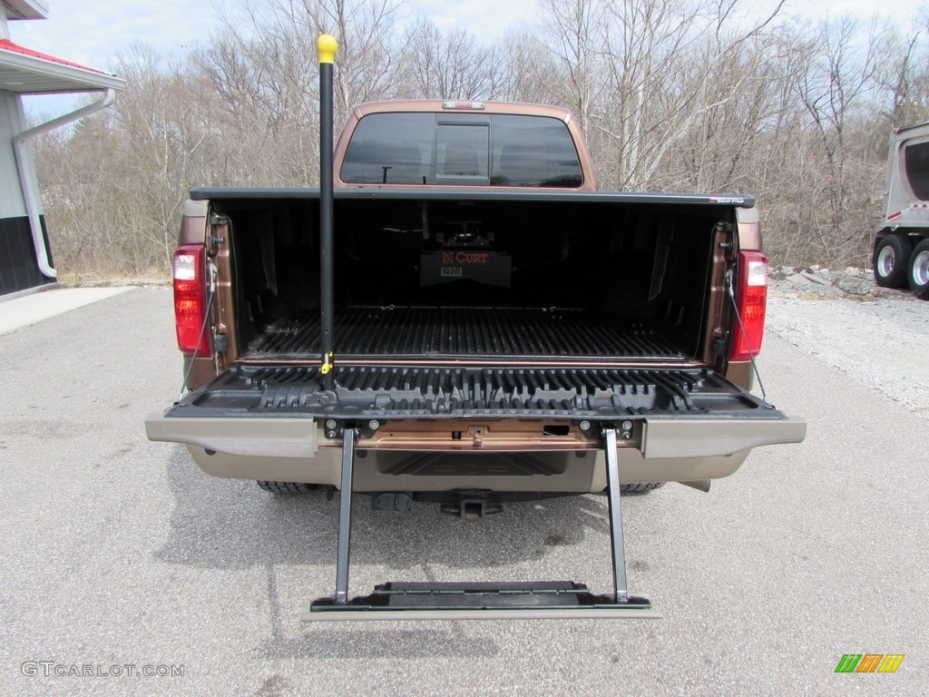 2011 F350 Super Duty King Ranch Crew Cab 4x4 - Golden Bronze Metallic / Adobe photo #18