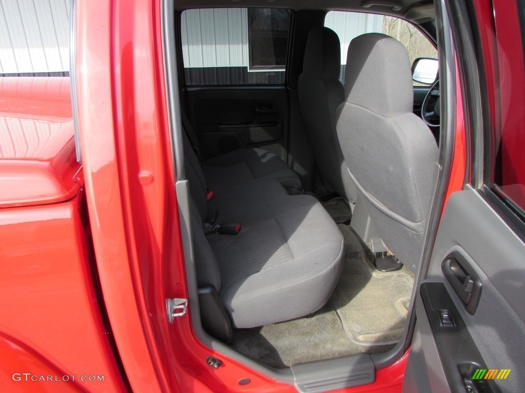 2006 Colorado LT Crew Cab 4x4 - Victory Red / Very Dark Pewter photo #12