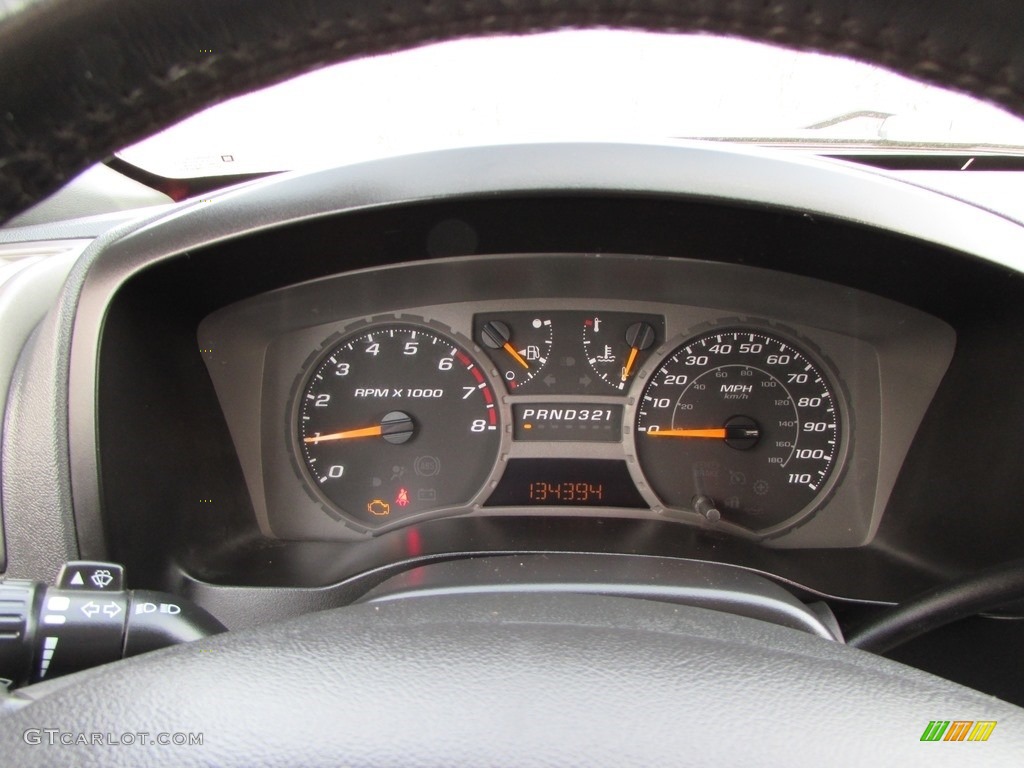 2006 Colorado LT Crew Cab 4x4 - Victory Red / Very Dark Pewter photo #23