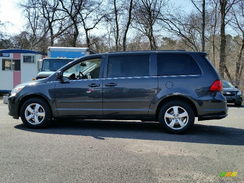 2011 Routan SE - Twilight Gray Metallic / Aero Gray photo #7