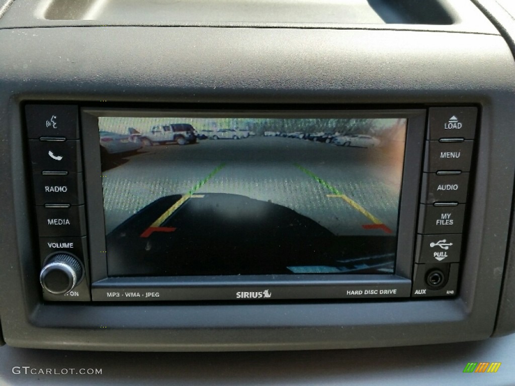 2011 Routan SE - Twilight Gray Metallic / Aero Gray photo #22