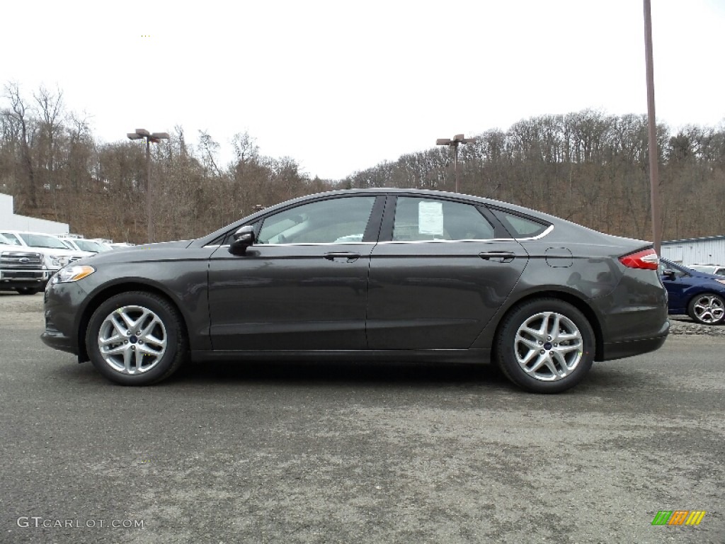 2016 Fusion SE - Magnetic Metallic / Charcoal Black photo #1