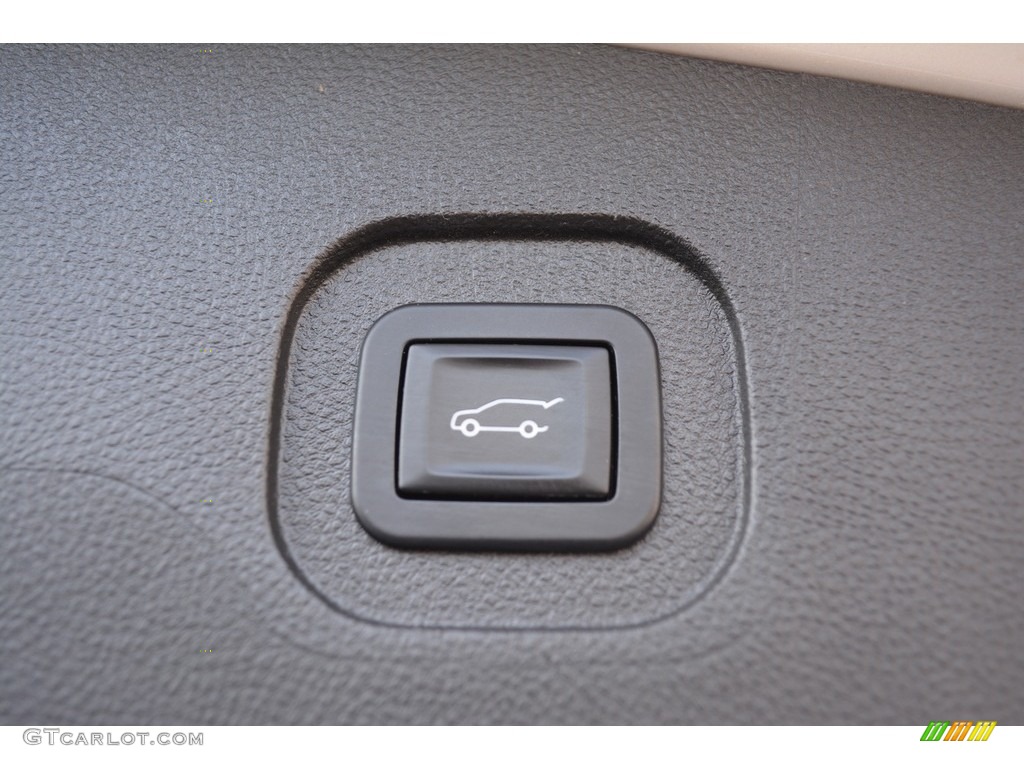 2012 Equinox LT - Summit White / Light Titanium/Jet Black photo #14