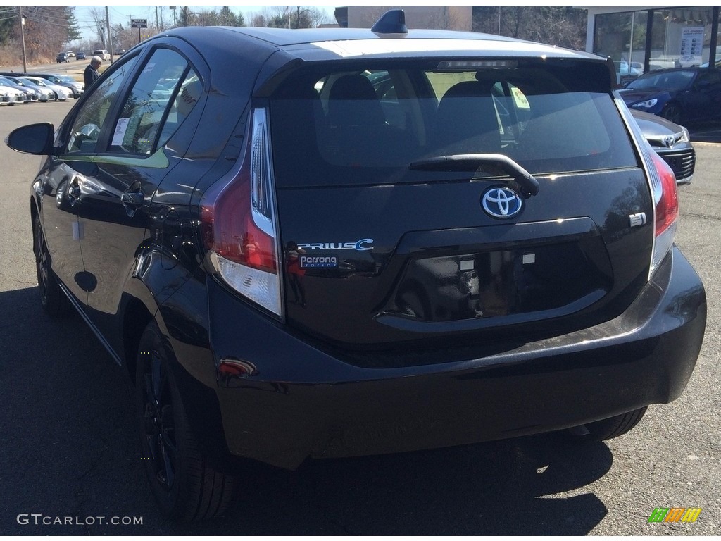 2016 Prius c Special Edition - Black Sand Pearl / Black photo #3