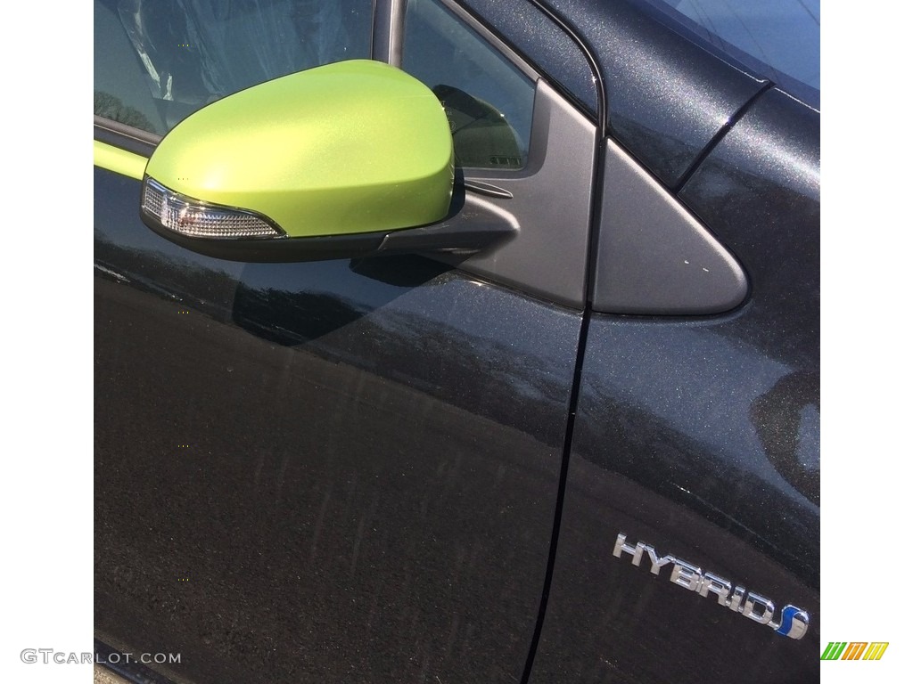 2016 Prius c Special Edition - Black Sand Pearl / Black photo #7