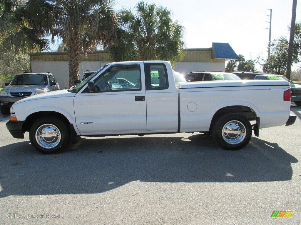 2002 S10 LS Extended Cab - Summit White / Graphite photo #6