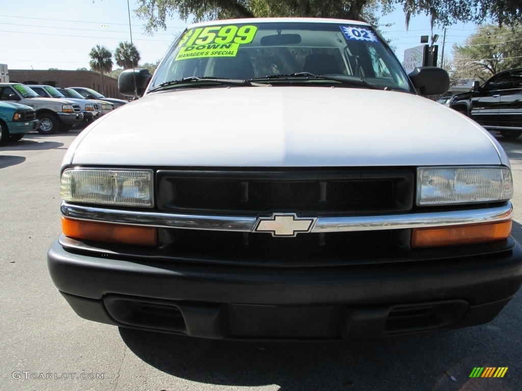 2002 S10 LS Extended Cab - Summit White / Graphite photo #8