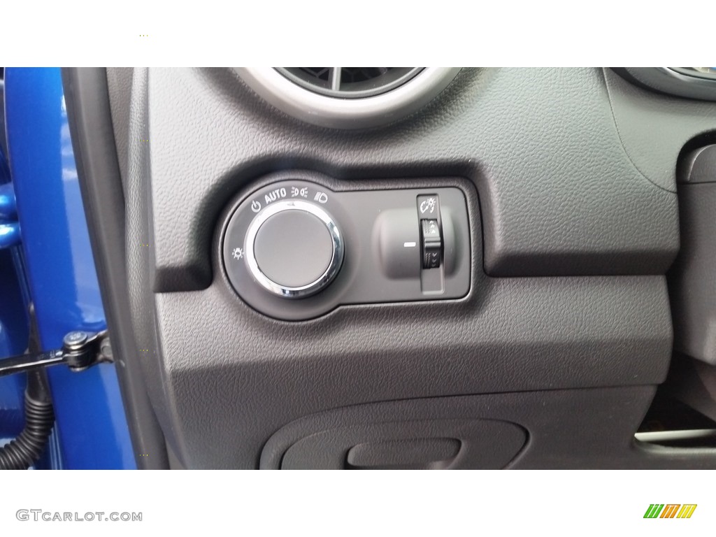 2016 Trax LS - Brilliant Blue Metallic / Jet Black photo #15