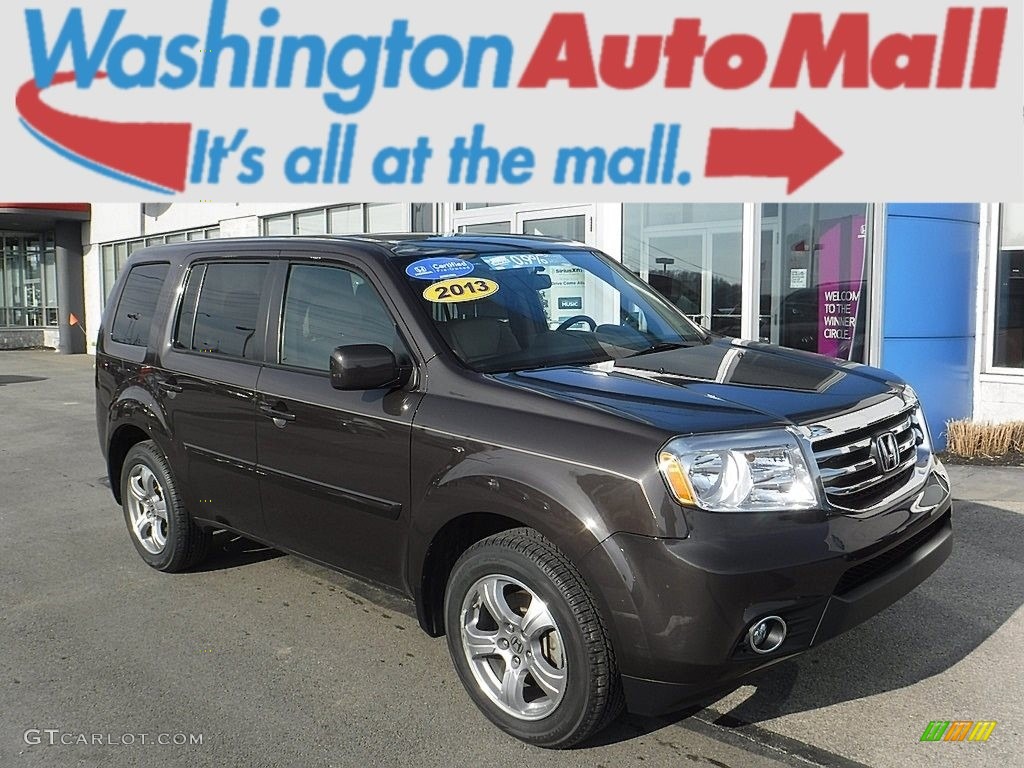 Dark Amber Metallic Honda Pilot